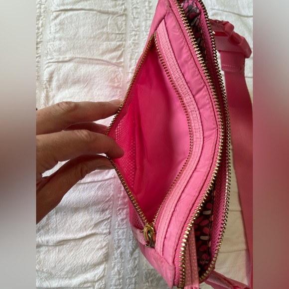 Vera Bradley Pink Crossbody Bag with Textured Fabric - Picture 6 of 6